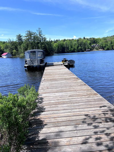 Unit No 2 — 1242 Joe River Rd, Muskoka Lakes - Medora