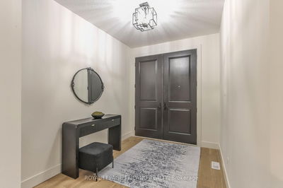 6484 Heathwoods Ave, London South - South V image-0-3
