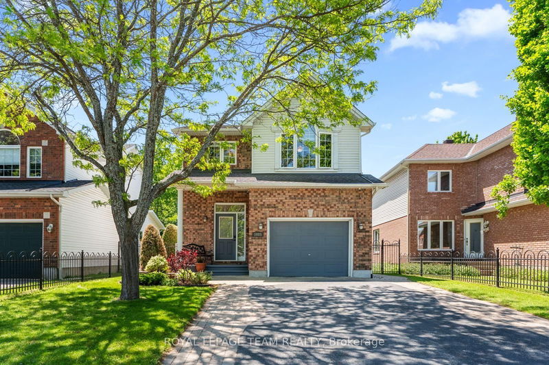1085 Ambercrest St, Ottawa - Carson Grove image-0-0