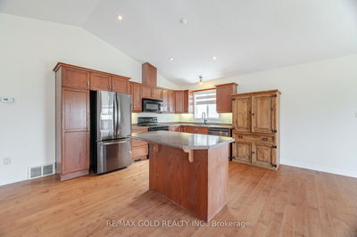 2 KERR Cres, Ingersoll - North image-0-4