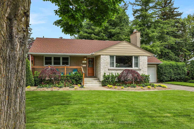 17 Sunnyside Drive