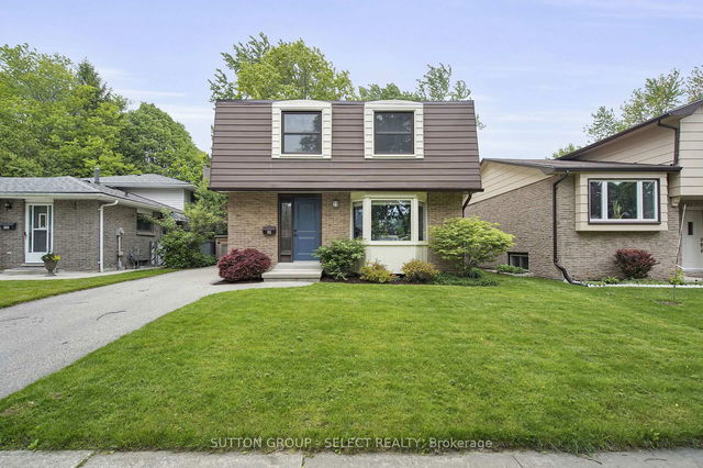 162 Glenroy Crescent