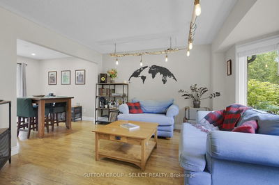 162 Glenroy Cres, London South - South T image-0-4