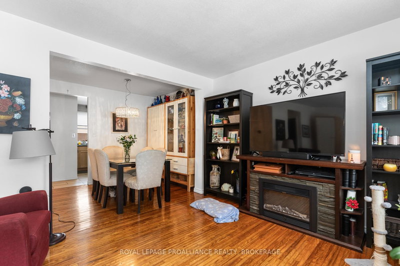 3 - 126 Notch Hill Rd, Kingston, K7M 2X1 | Image 3