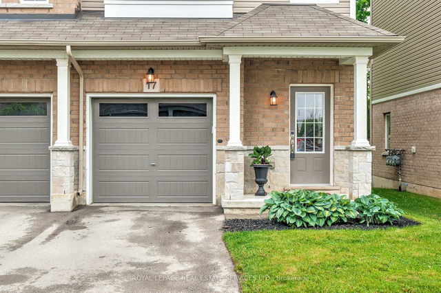 17 - 122 Dundas Street