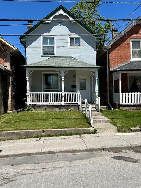 228 London Street