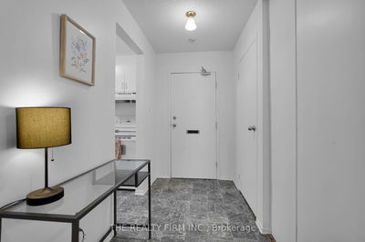 Unit 117 — 737 Deveron Cres, London South - South T image-0-1