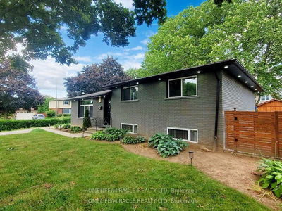 374 Book Rd, Grimsby - Grimsby Beach image-0-1