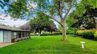 374 Book Rd, Grimsby - Grimsby Beach image-0-3