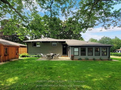 374 Book Rd, Grimsby - Grimsby Beach image-0-4