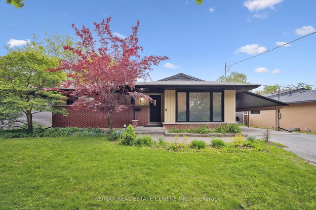 20 Graystone Avenue