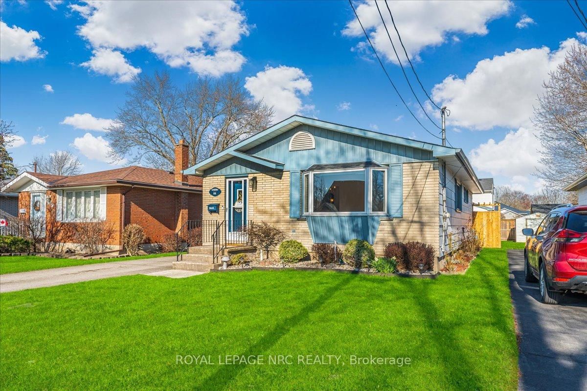 Detached House for sale at 52 Northhaven Road, Welland, N. Welland, L3C 1X1 - MLS: X12186228