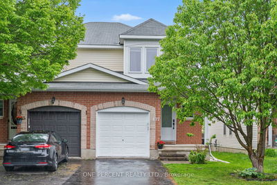 137 Topham Terr, Orleans - Fallingbrook/Gardenway South