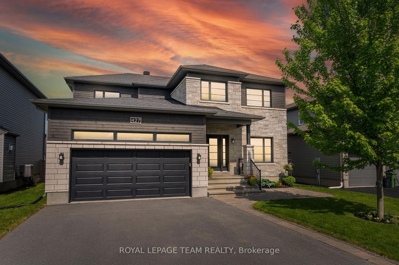 427 Provence Ave, Russell - Embrun image-0-0