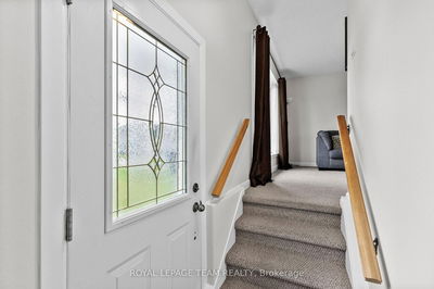 599 Mutual St, Ottawa - Castle Heights/Rideau High image-0-4