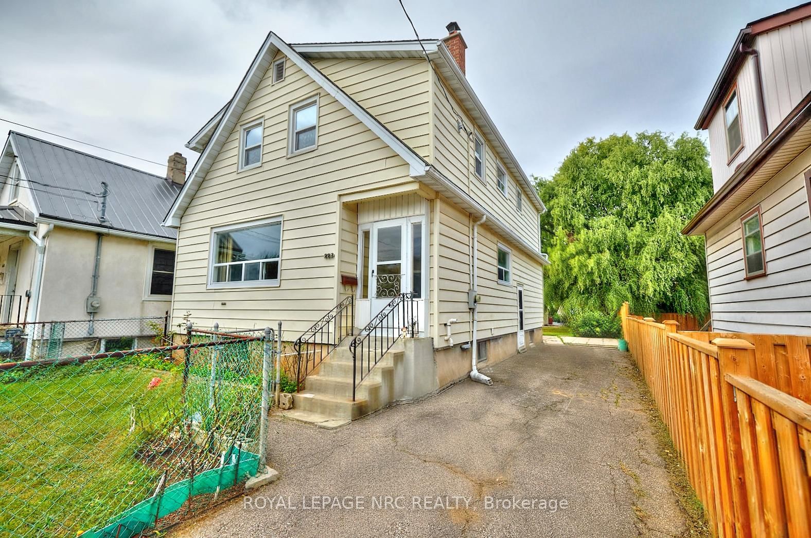 Listing Image 0