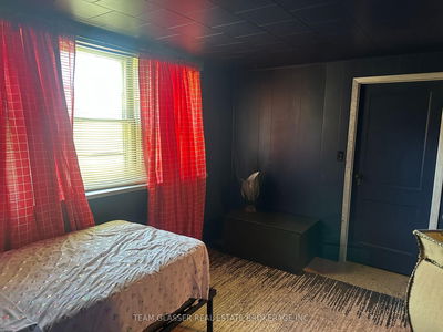 420 Main St, Chatham-Kent - Bothwell image-0-4