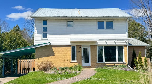13 Highland Crescent
