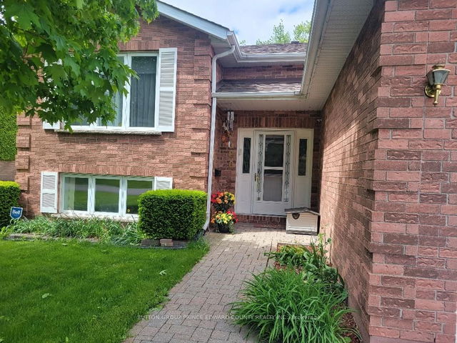 100 Selena Avenue