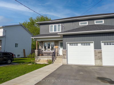 835 Queen St, Gananoque - Gananoque image-0-1