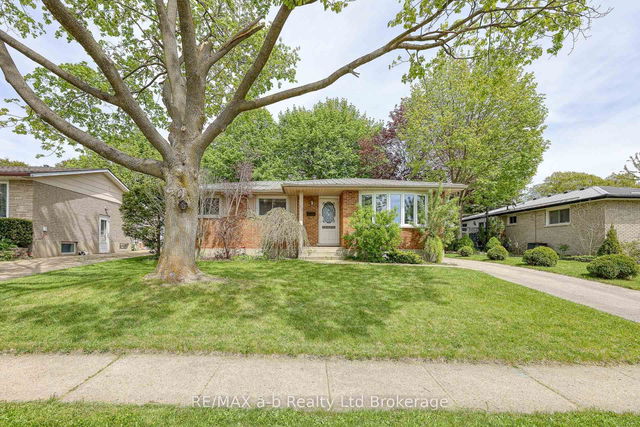 415 Lampman Place