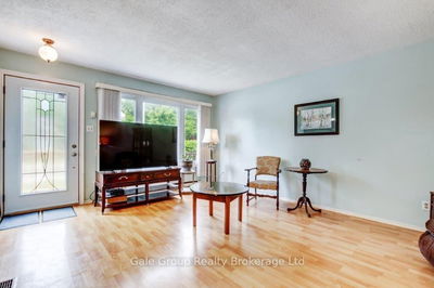 796 Rathbourne Ave, Woodstock - North image-0-1