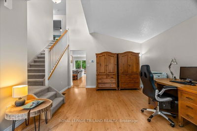 215 Deruiter Dr, Strathroy-Caradoc - NE image-0-4