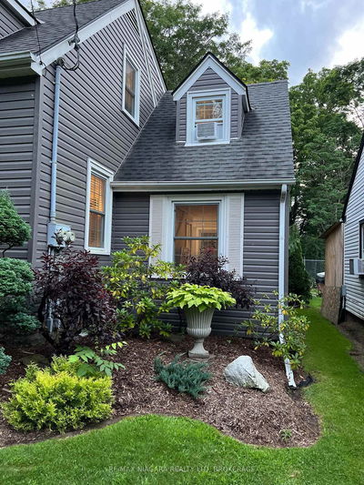 Unit Rear — 5747 Brookfield Ave, Niagara Falls - Hospital image-0-1