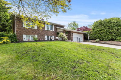 13 Kathy Crt, Pelham - Fonthill image-0-1