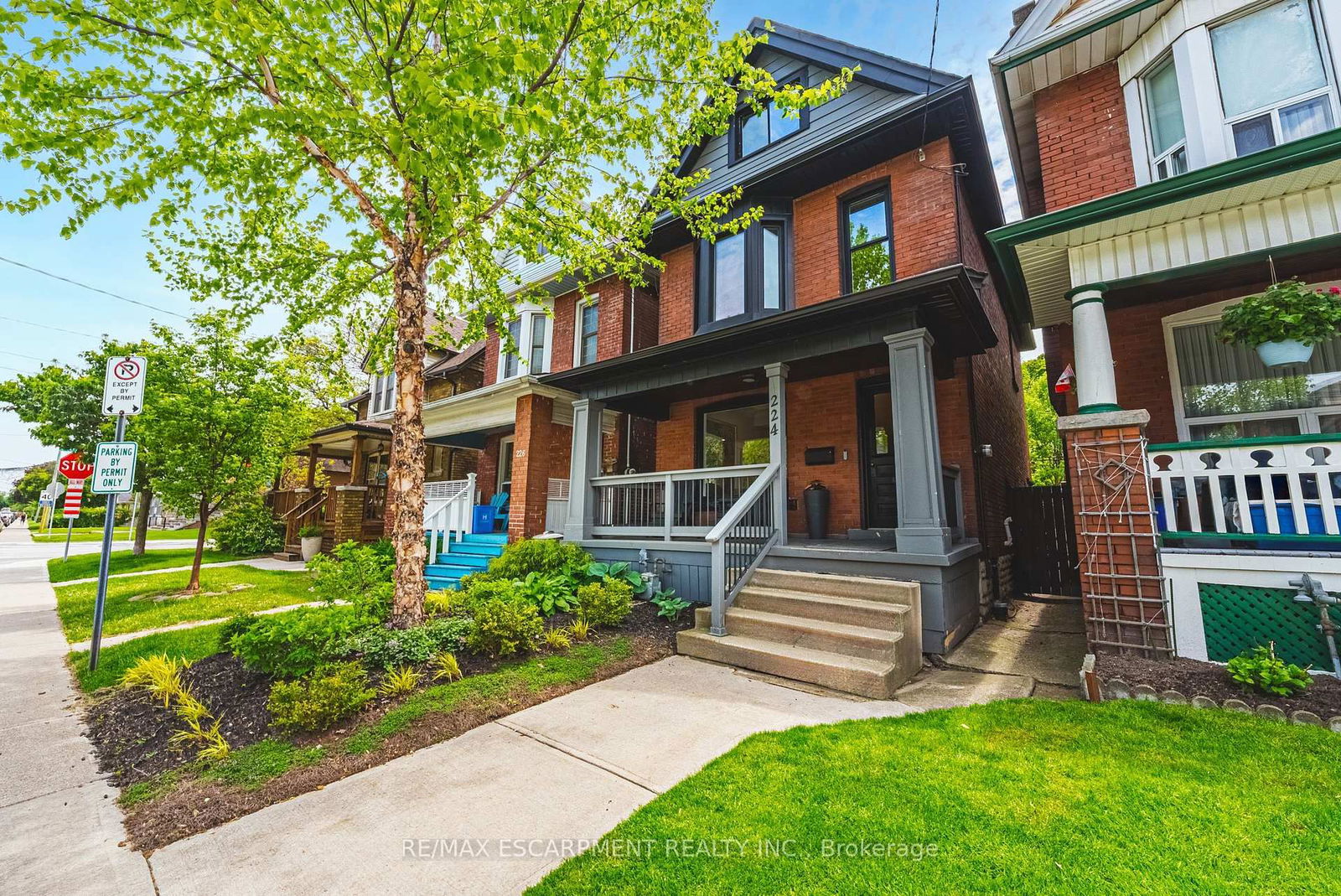 Detached House for sale at 224 Cumberland Avenue, Hamilton, St. Clair, L8M 1Z7 - MLS: X12188806