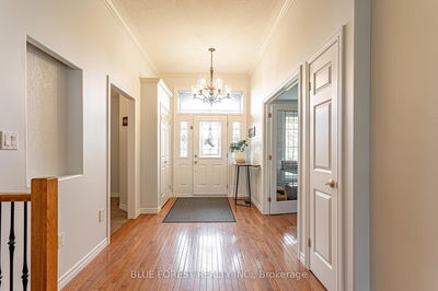 48 Hillview Dr, Thames Centre - Mossley image-0-3