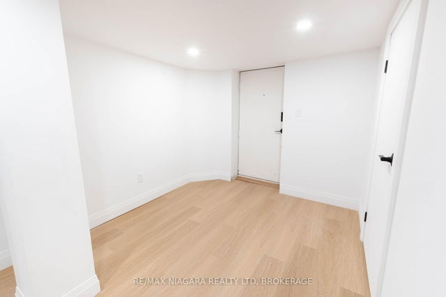 533 Cannon Street E