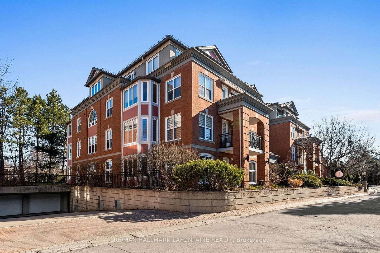 Condo for sale at 101-21 Durham Private, Ottawa, Ontario, K1M 2H8 - Lindenlea - MLS: X12189002