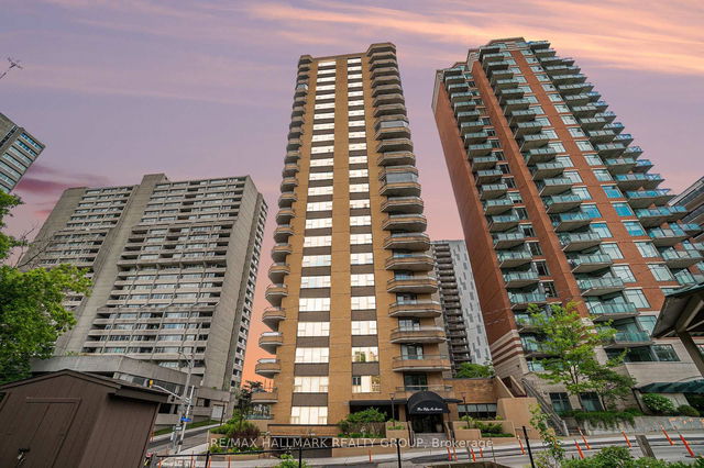1404 - 556 Laurier Avenue