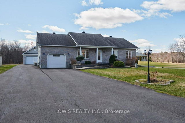 1582 Sandy Hill Road