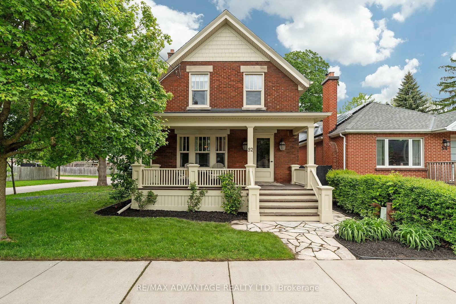 Listing photo 2