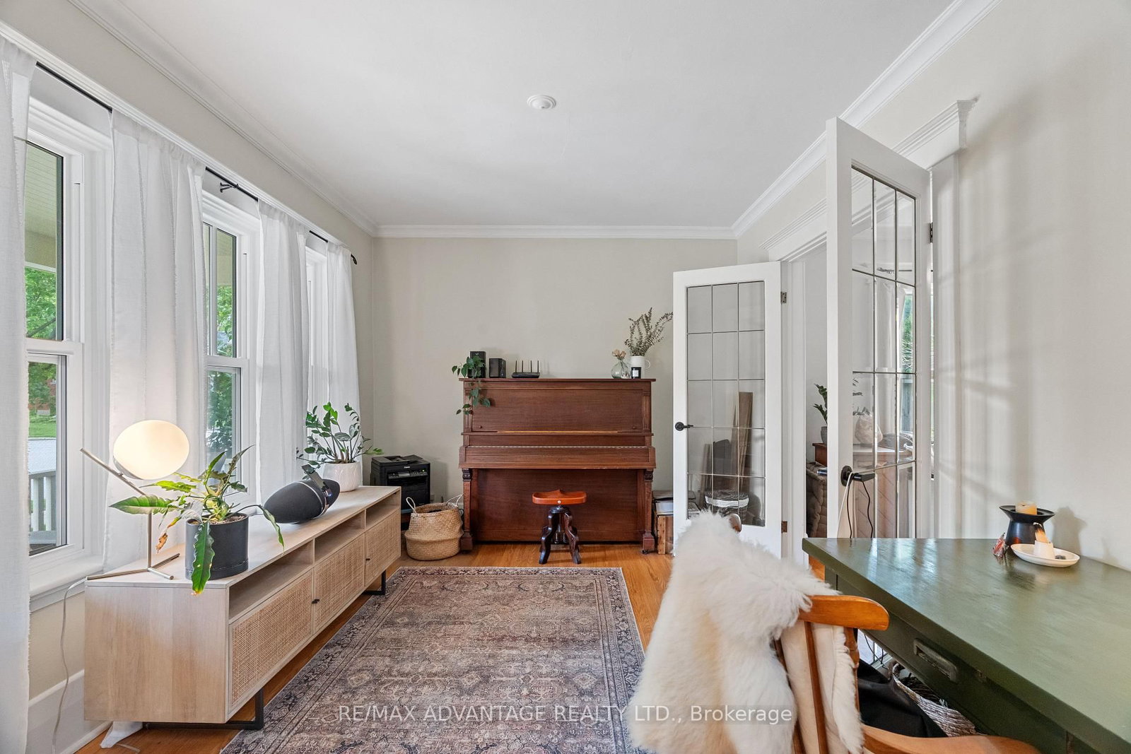 Listing Image 7