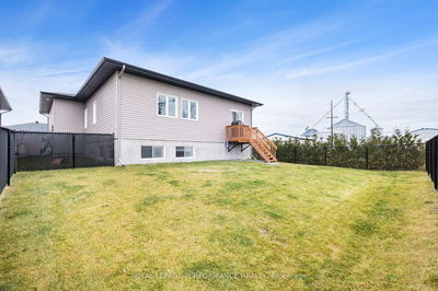 111 Chateauguay St, Russell - Embrun image-0-3