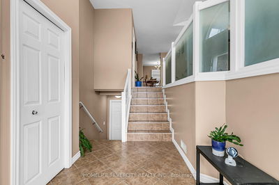 139 Amycroft Dr, Lakeshore -  image-0-4