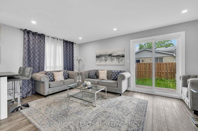 1290 Abbey Crt, Windsor -  image-0-2