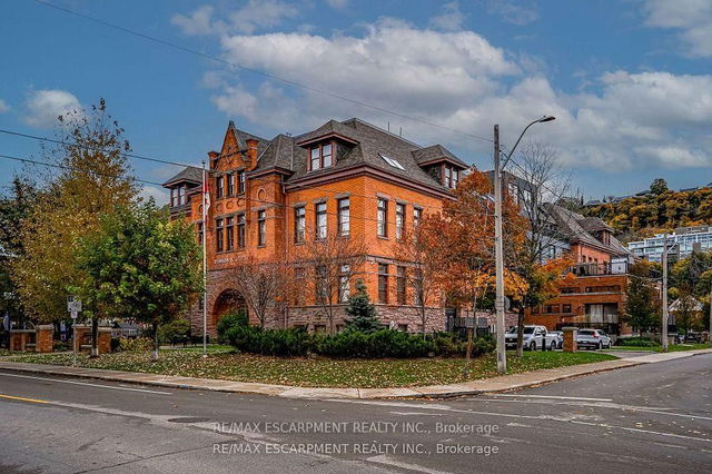 104 - 200 STINSON Street