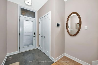 Unit B — 1206 Byron Ave, Ottawa - Woodroffe image-0-3