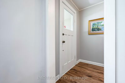 217 Main St, Shelburne - Shelburne image-0-2