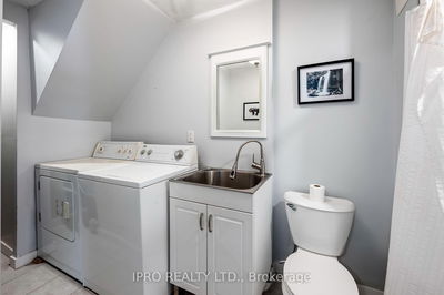 217 Main St, Shelburne - Shelburne image-0-3