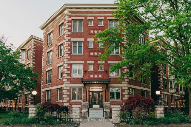 309 - 460 Wellington Street