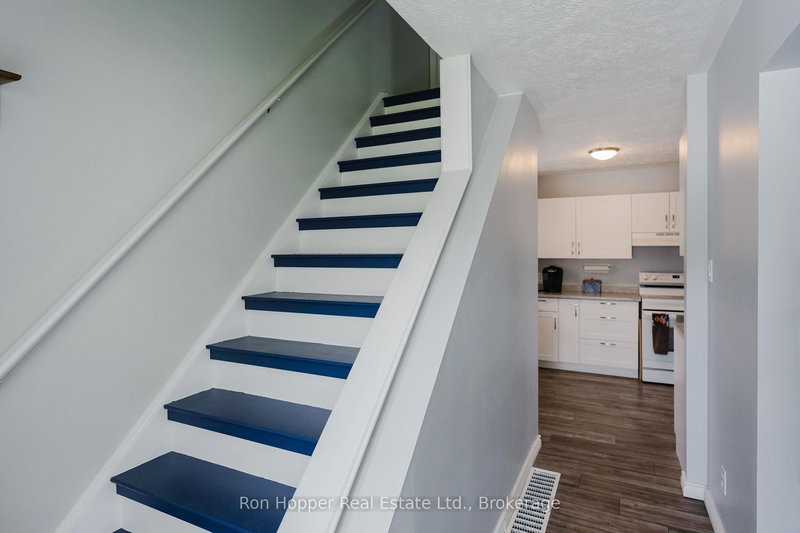 1666 3rd Ave W, Owen Sound, N4K 4R4 | Image 2