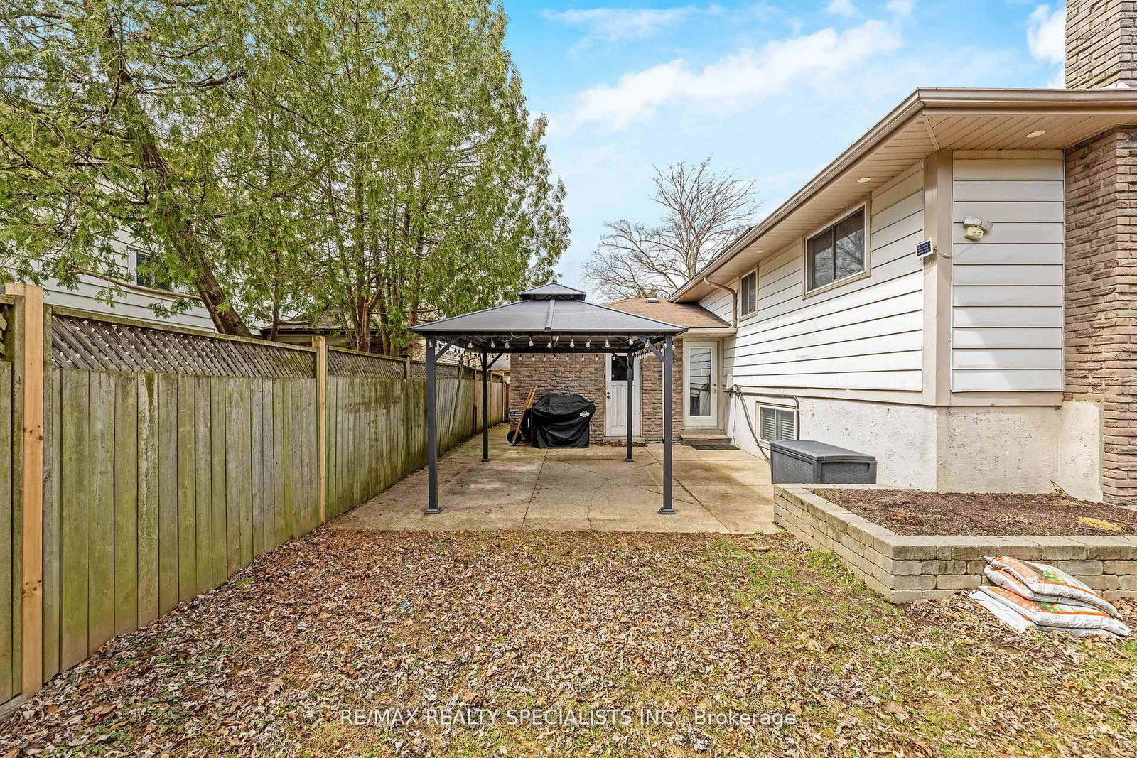 Listing Image 19