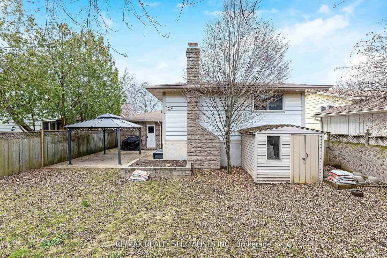 Listing Image 4