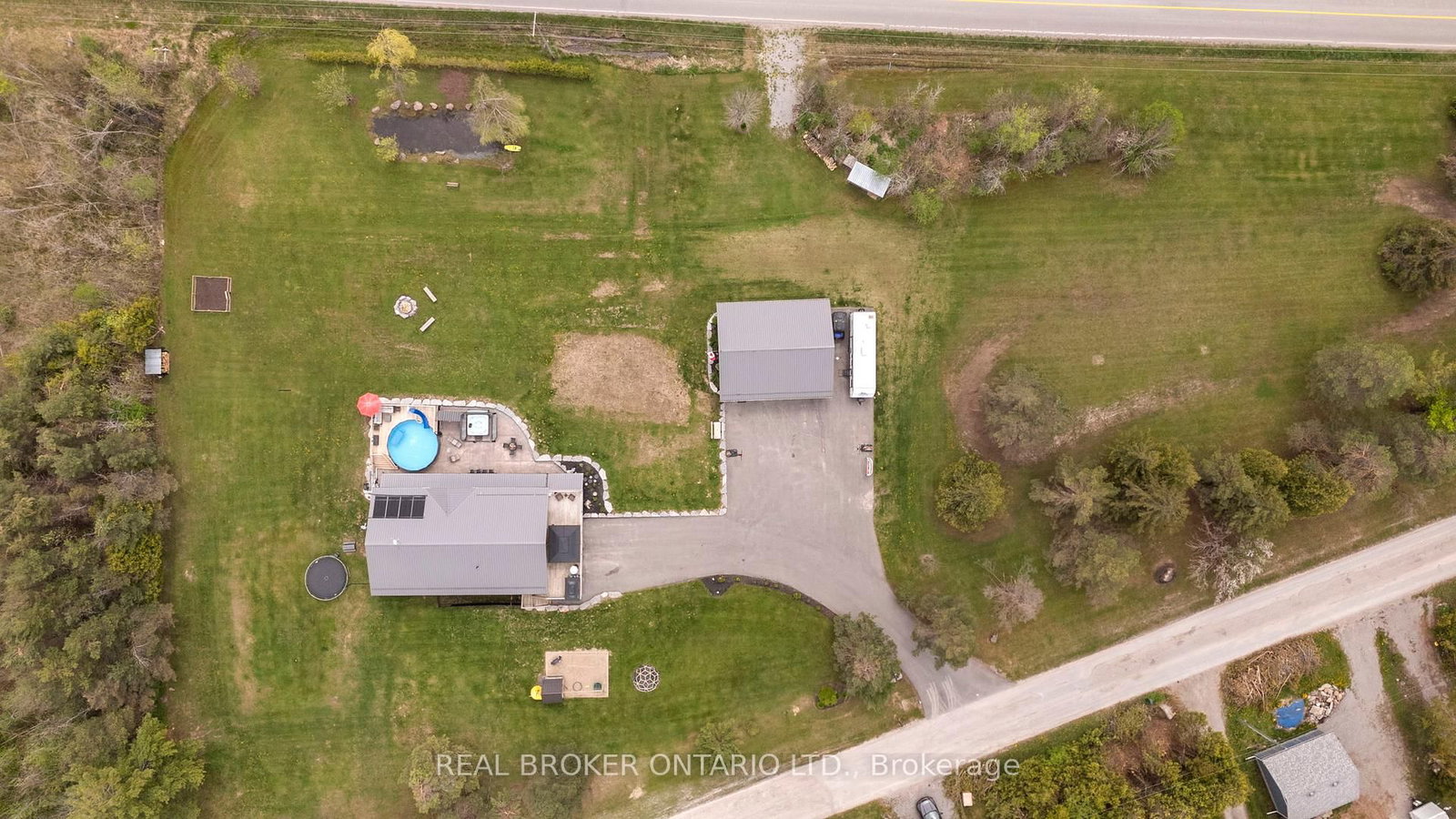 Listing Image 7