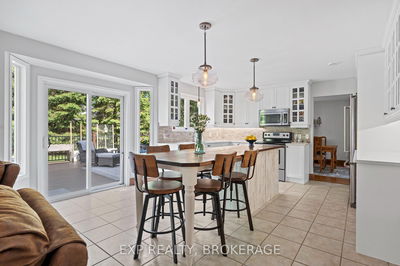 1016 FINCH St, Kingston - North of Taylor-Kidd Blvd image-0-3